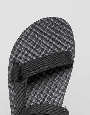 teva original universal urban tech sandals in black
