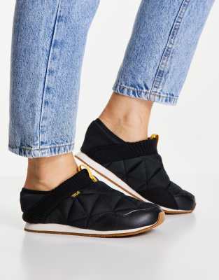 Teva – Re Ember – Czarne płaskie buty ocieplane