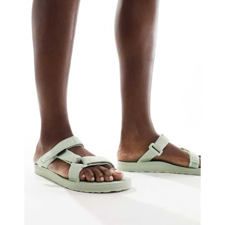 Teva sliders store