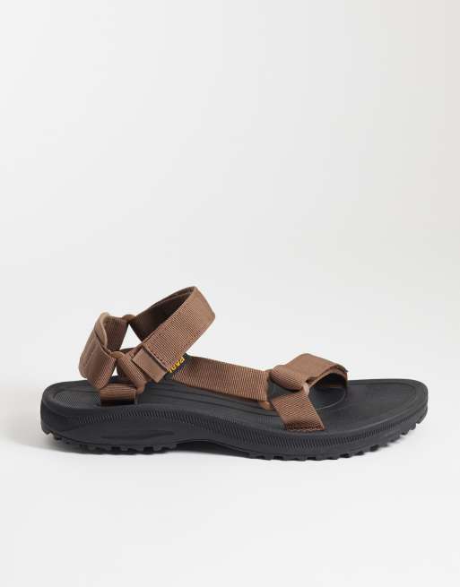 Teva Winsted sandals in brown, 2 of 4