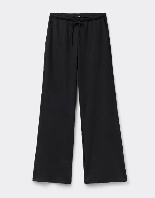 Tezenis Crinkle palazzo trousers in black, 5 of 5