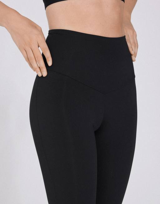Tezenis Flared shaping leggings in black, 3 of 5