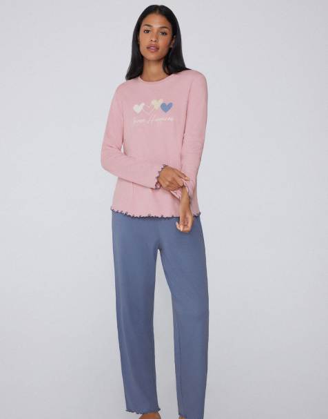 Tezenis Heart print long cotton pyjamas in romantic rose hearts print - view 1