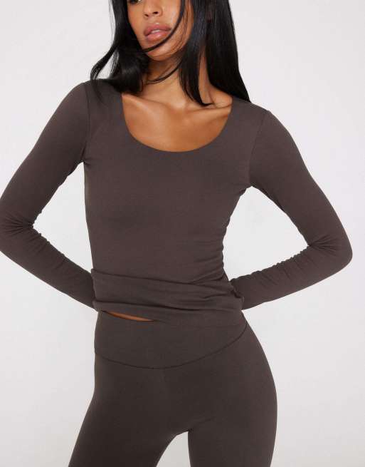 Tezenis Invisible therm top with cups in chocolate, 4 of 5
