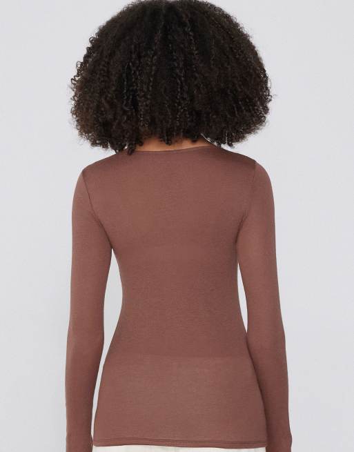 Tezenis Lightweight boat neck top in caramel, 3 of 4