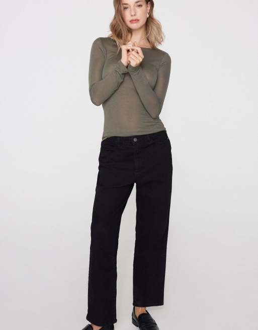 Tezenis Lightweight boat neck top in pastel military, 4 of 4
