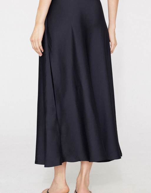 Tezenis Long satin bell skirt in black, 2 of 5