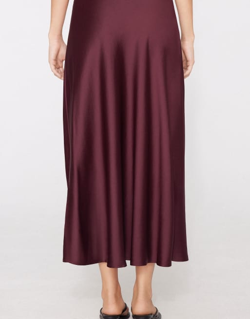 Tezenis Long satin bell skirt in precious ruby, 2 of 5