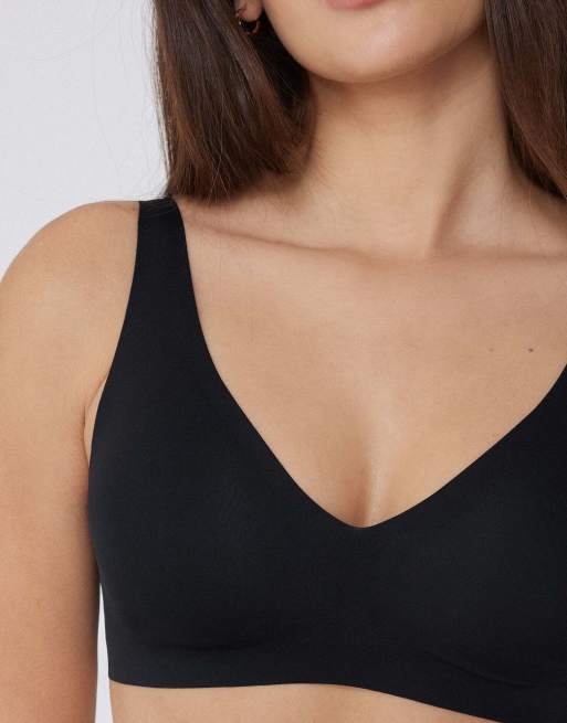 Tezenis Natural lifting laser cut triangle bra in black, 3 of 5