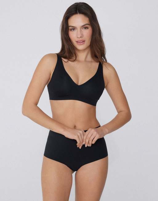 Tezenis Natural lifting laser cut triangle bra in black, 4 of 5