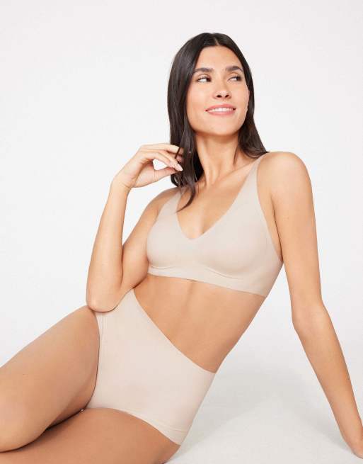 Tezenis Natural lifting laser cut triangle bra in ivory, 4 of 5