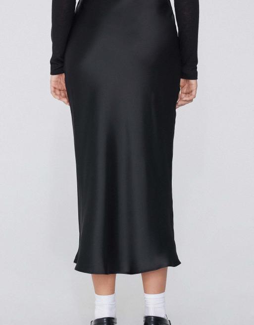 Tezenis Satin midi skirt in black, 2 of 5