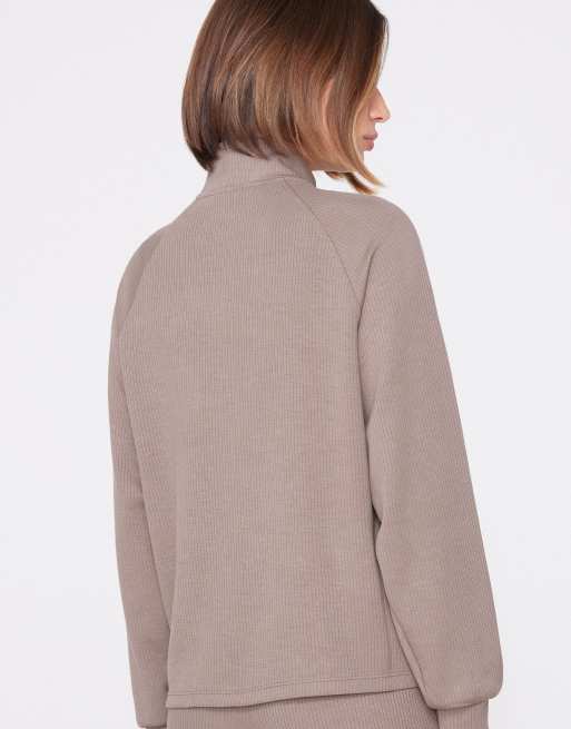 Tezenis Superior softness sweatshirt in taupe brown, 2 of 5