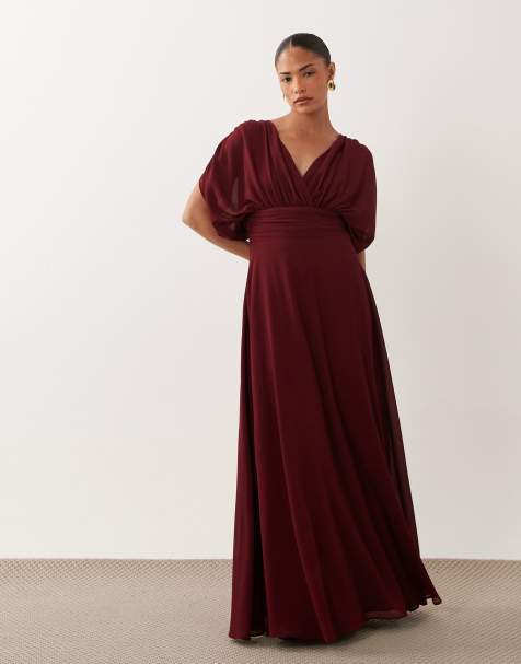 TFNC Brautjungfern Petite Chiffon-Maxikleid mit V-Ausschnitt, Drapierung, plissierten Ärmeln und in Burgunderrot - view 1