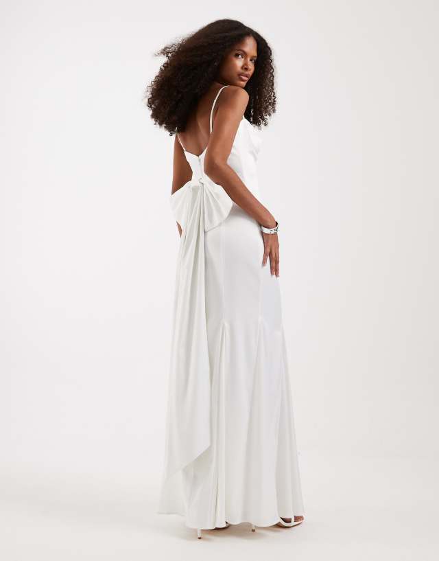 sweetheart neckline maxi dress in ivory TFNC Bridal neck satin with chiffon hem and bow back 15/11