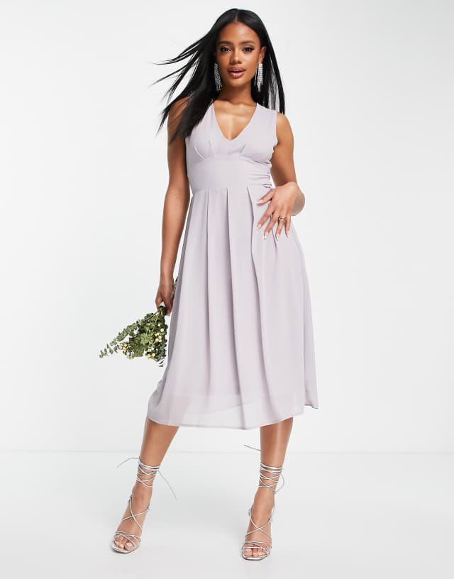 TFNC Bridesmaid chiffon v front midi dress with pleated skirt in gray