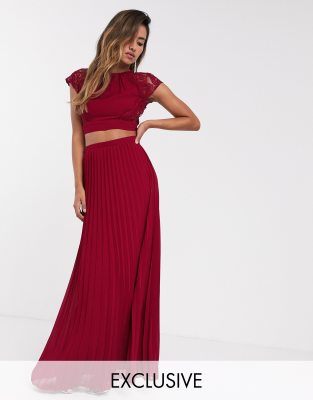 TFNC Bridesmaid pleated maxi skirt in wine Red