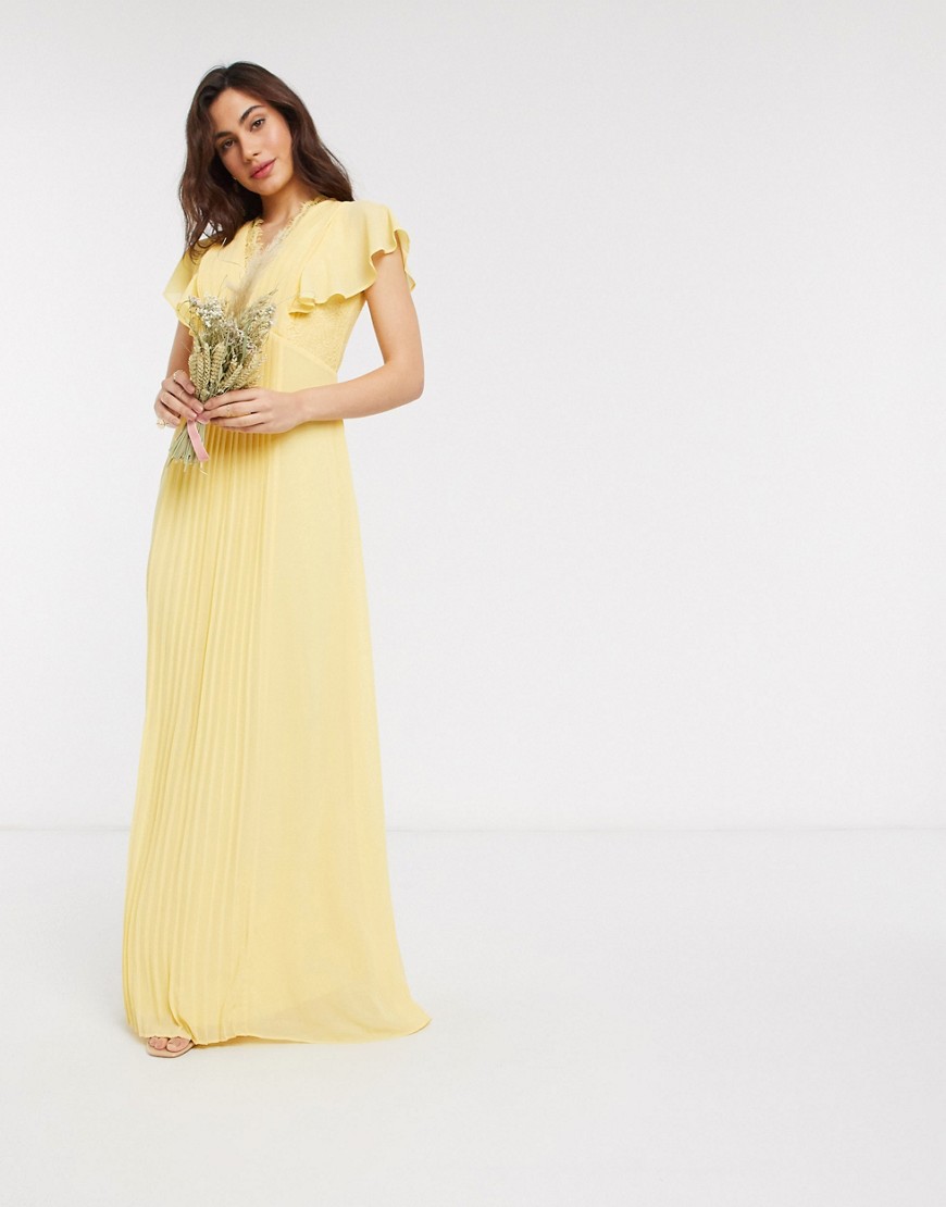 TFNC bridesmaid lace detail maxi dress with flutter sleeve in lemon-Yellow