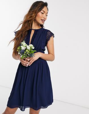 mini bridesmaid