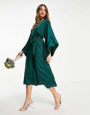 TFNC - Bridesmaid - Mittellanges Brautjungfern-Wickelkleid aus smaragdgrünem Satin mit Kimono-Ärmeln