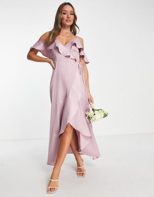 TFNC Bridesmaid - Offshoulder pink maxikjole med flæseærmer - view 1