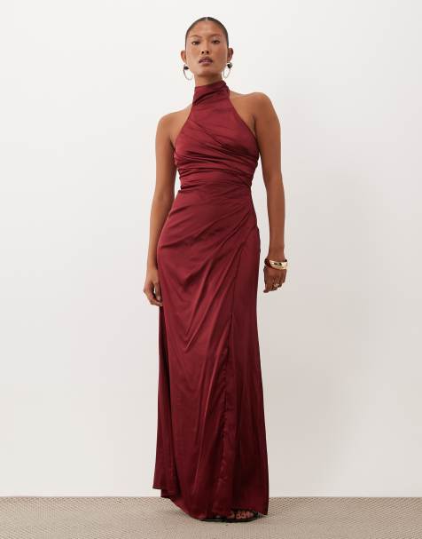 TFNC Bridesmaid Petite satin halterneck maxiklänning med veckdetalj i burgundy - view 1