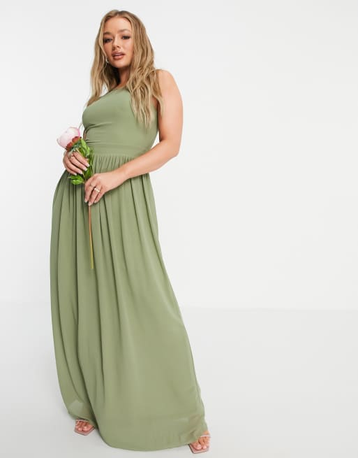 TFNC – Bridesmaid – Plisowana sukienka maxi z zabudowanym dekoltem w kolorze zgaszonej zieleni 