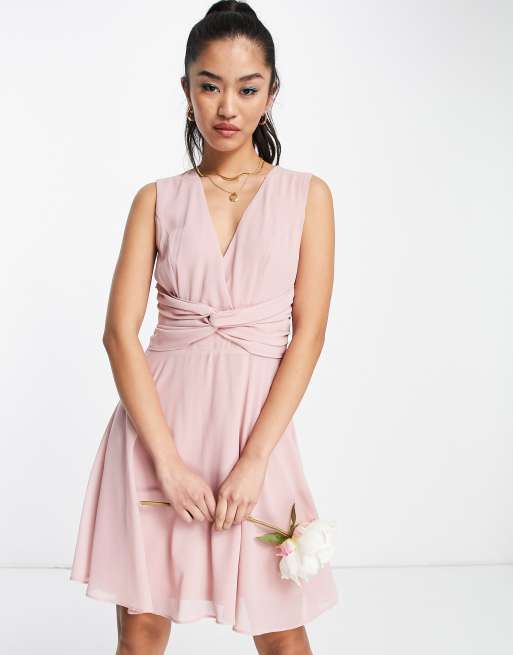 TFNC – Bridesmaid – Rozszerzana sukienka mini w kolorze zgaszonego różu
