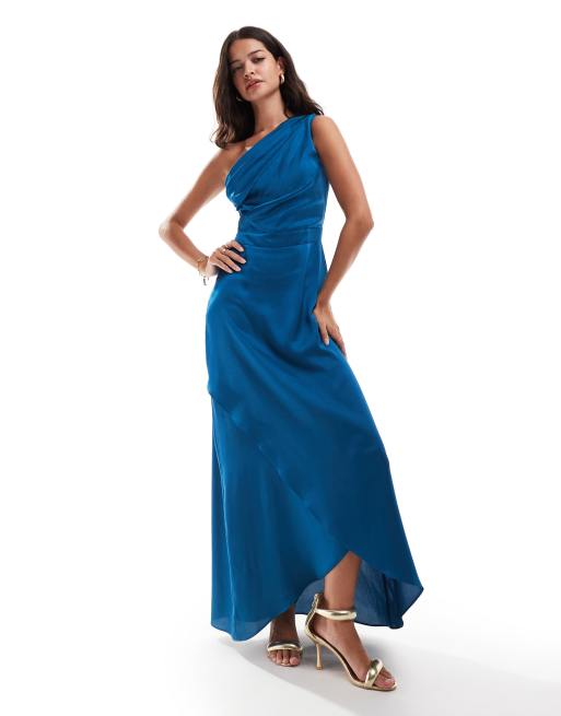 TFNC Bridesmaid – Turkusowa satynowa sukienka maxi na jedno ramię