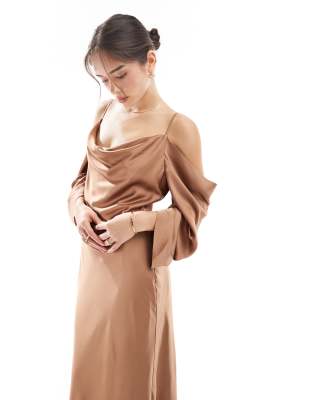 Tfnc Bridesmaids Cowl Cold Shoulders Maxi Dress With Ruched Sleeves