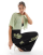 Thumbnail 1 van 4
