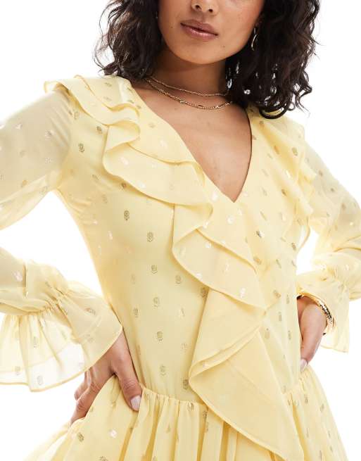 TFNC – Gestuftes Minikleid in Blassgelb mit Rüschen, 2 von 4