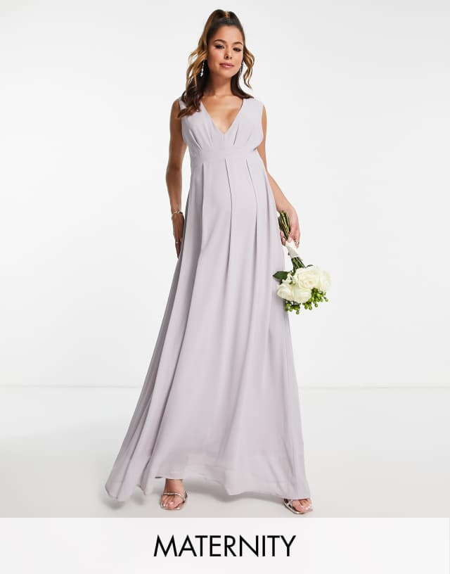 TFNC Maternity Bridesmaid chiffon v front maxi dress with pleated skirt in gray