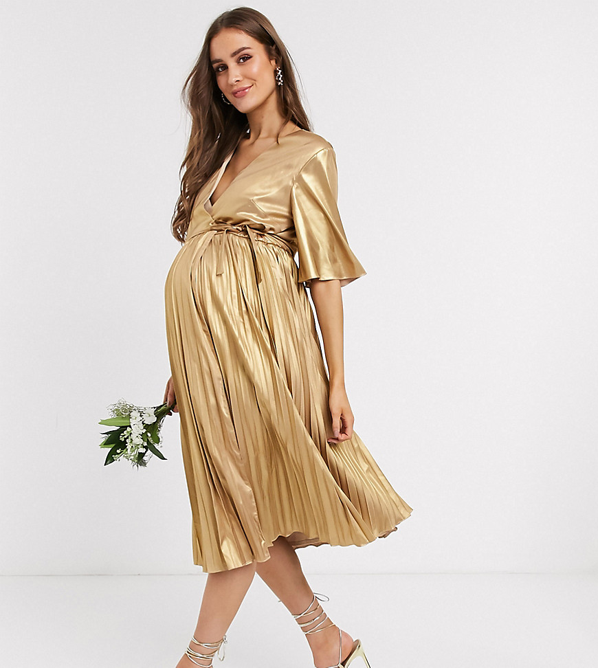 TFNC Maternity - Midi-jurk met overslag en plooien in goud