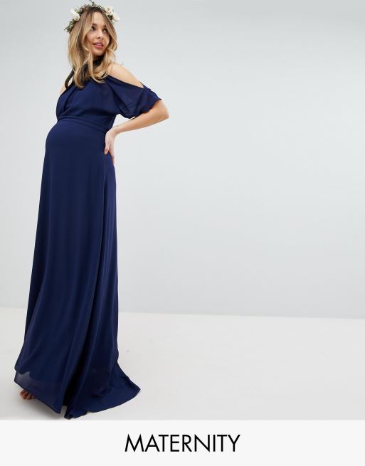 TFNC Maternity - Robe longue de demoiselle d'honneur à col montant et ourlet plongeant