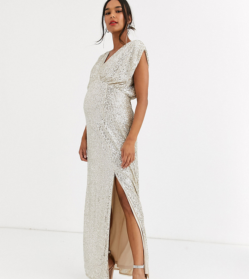 TFNC Maternity – Silverfärgad maxiklänning i paljettyg med omlott framtill