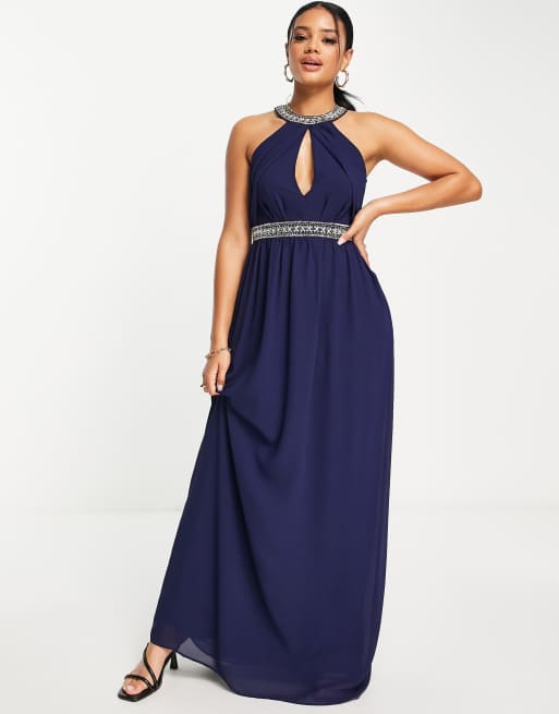TFNC – Maxikleid in Marineblau mit Schlüssellochausschnitt und Verzierung an der Taille