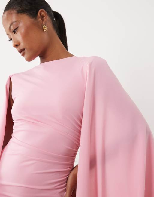 TFNC Petite – Anschmiegsames Maxikleid in Rosa mit Cape-Ärmeln und seitlicher Raffung, 2 von 4