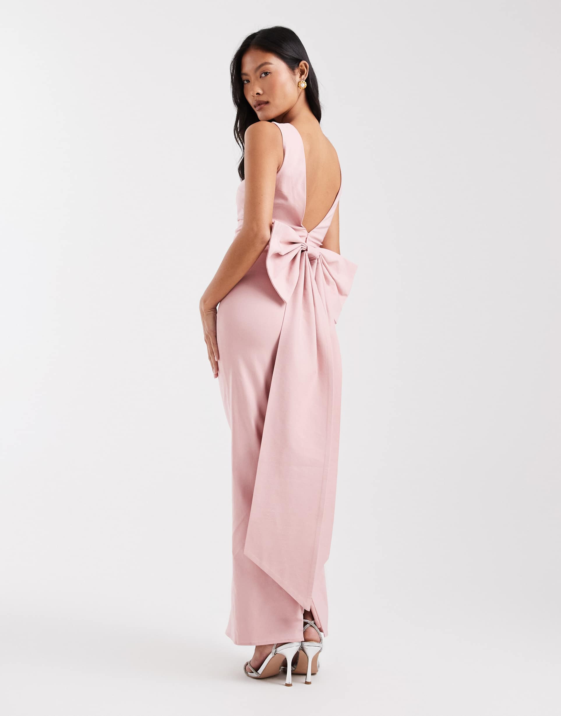 tfnc petite bridesmaid jenna bengaline maxi dress with detachable bow back in pink