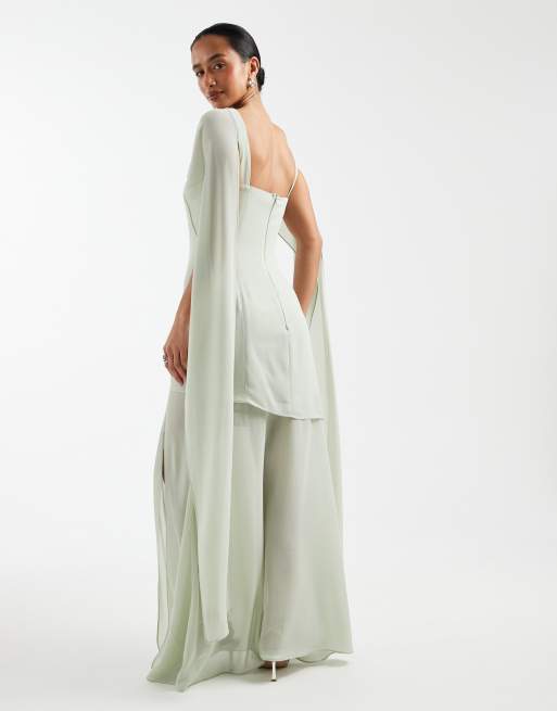 TFNC Petite – Bridesmaid – Maxikleid aus Chiffon in Salbeigrün mit durchscheinendem Rock und Schaldetail, 2 von 4