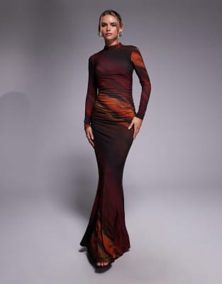 TFNC Petite - Hochgeschlossenes, langärmliges Maxikleid aus Netzstoff in Pflaume mit Farbverlauf-Bunt