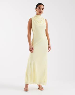 TFNC Petite - L'invitée - Robe longue en mousseline à col montant et détail noué - Jaune