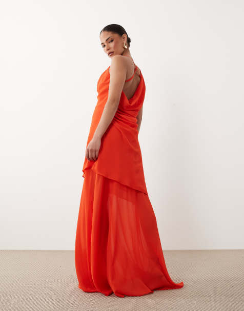 TFNC Petite – Maxikleid aus Chiffon in Orange mit Wasserfallausschnitt - view 1