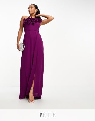 TFNC Petite - Maxikleid in Beerenrot mit One-Shoulder-Träger und Rüschenverzierung-Lila