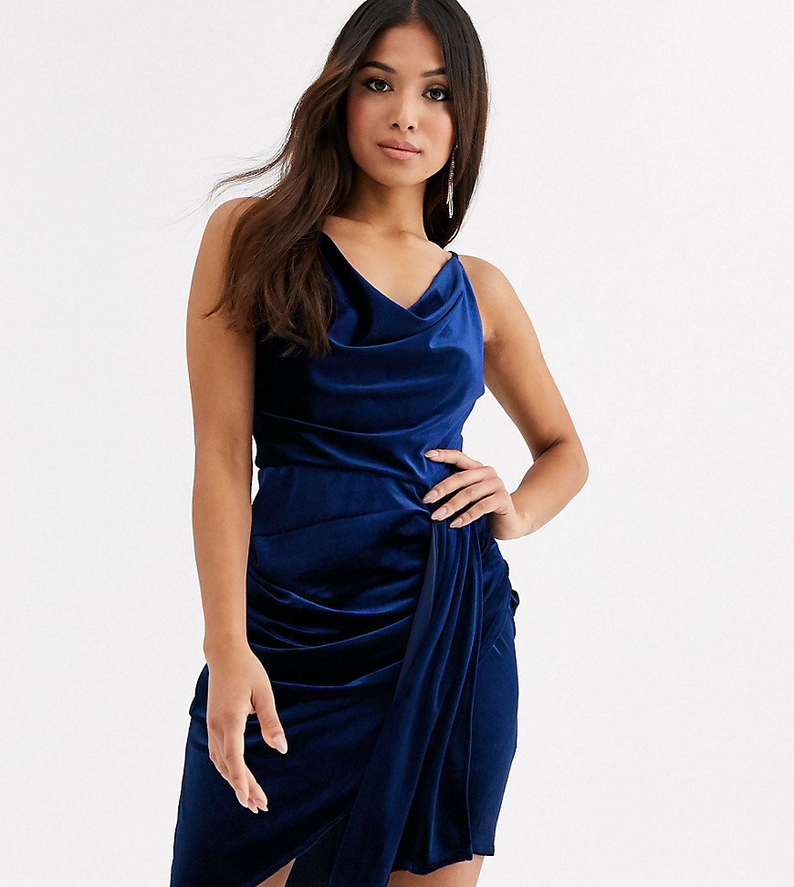 TFNC Petite – Midnattsblå miniklänning i sammet med draperad detalj-Marinblå