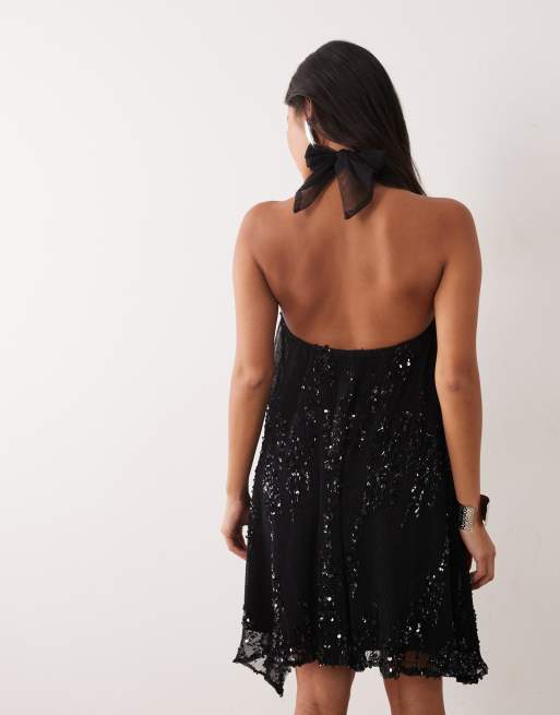 TFNC Petite robe courte à col licou en sequins plissés noire, 4 de 4
