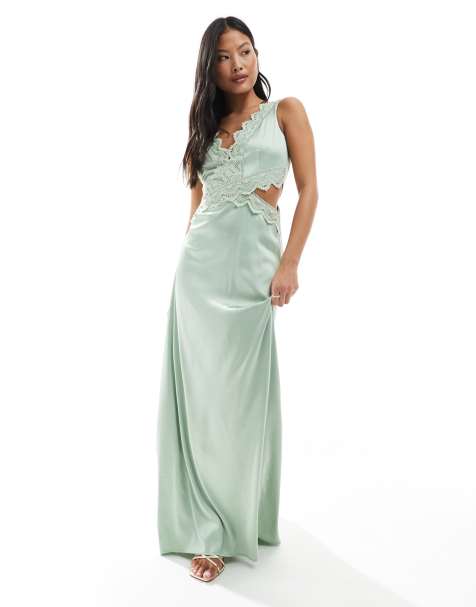 TFNC Petite - Robe longue de demoiselle d'honneur en satin avec détails festonnés en dentelle - Sauge - view 1