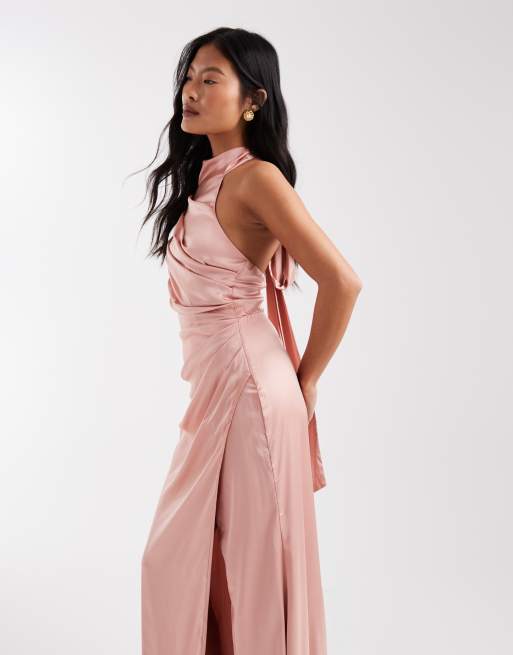 TFNC Petite - Vestito lungo da cerimonia allacciato al collo con gonna avvolgente in raso rosa, 2 di 4