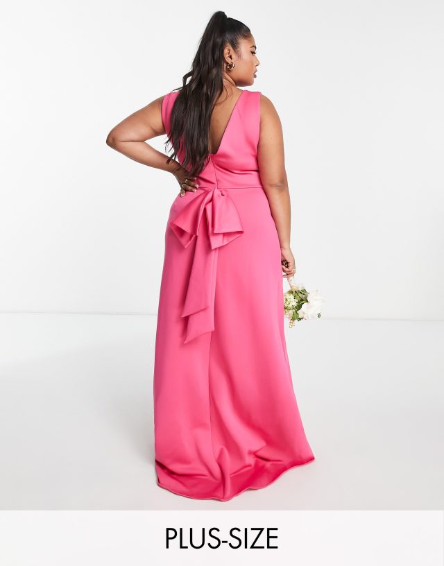 TFNC Plus - bridesmaid bow back maxi dress in fuchsia pink