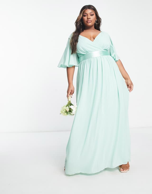 TFNC Plus - bridesmaid kimono sleeve pleated maxi dress with angel sleeve in fresh sage